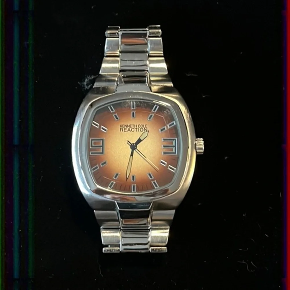 Like New Kenneth Cole Reaction Large Case watch